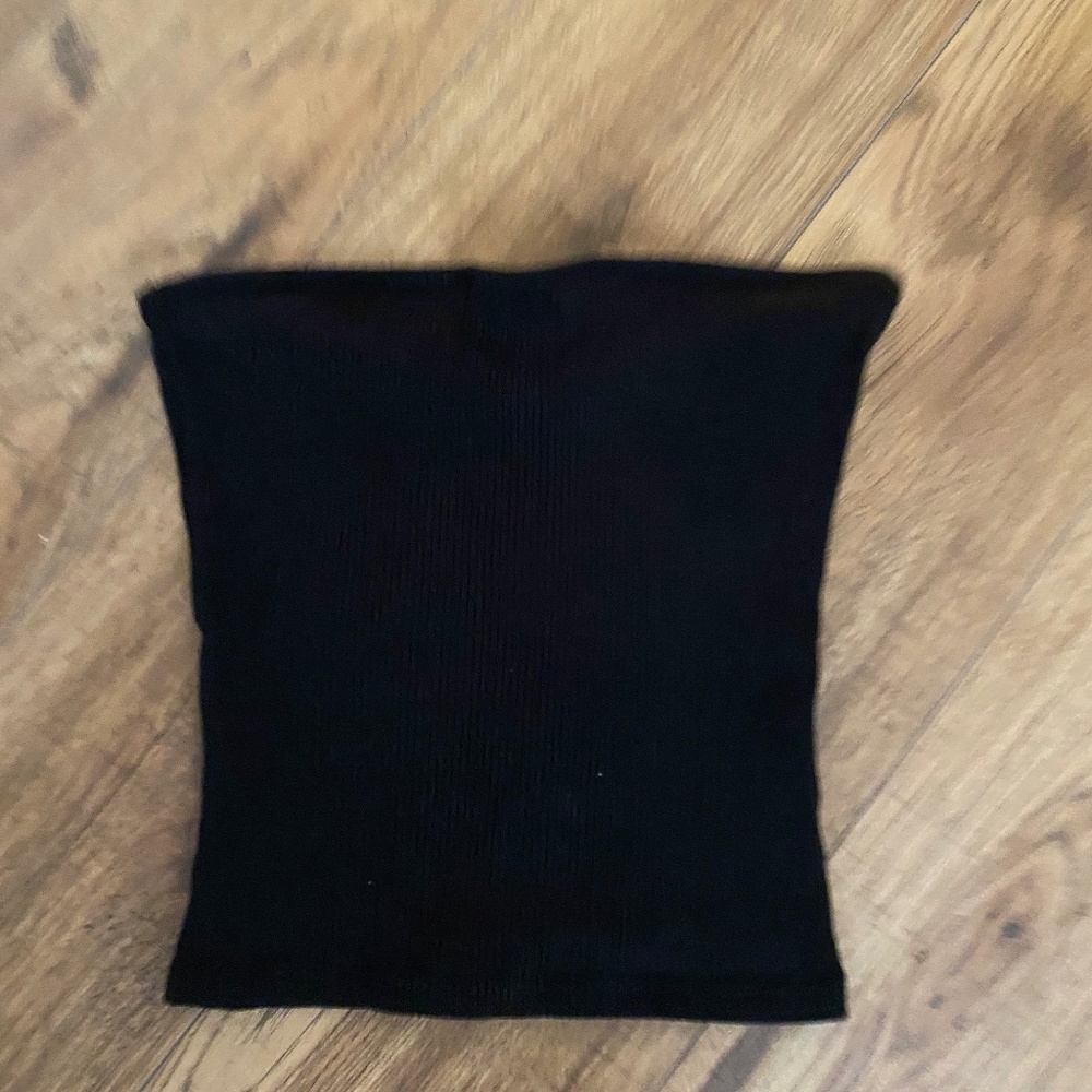 Strapless crop top